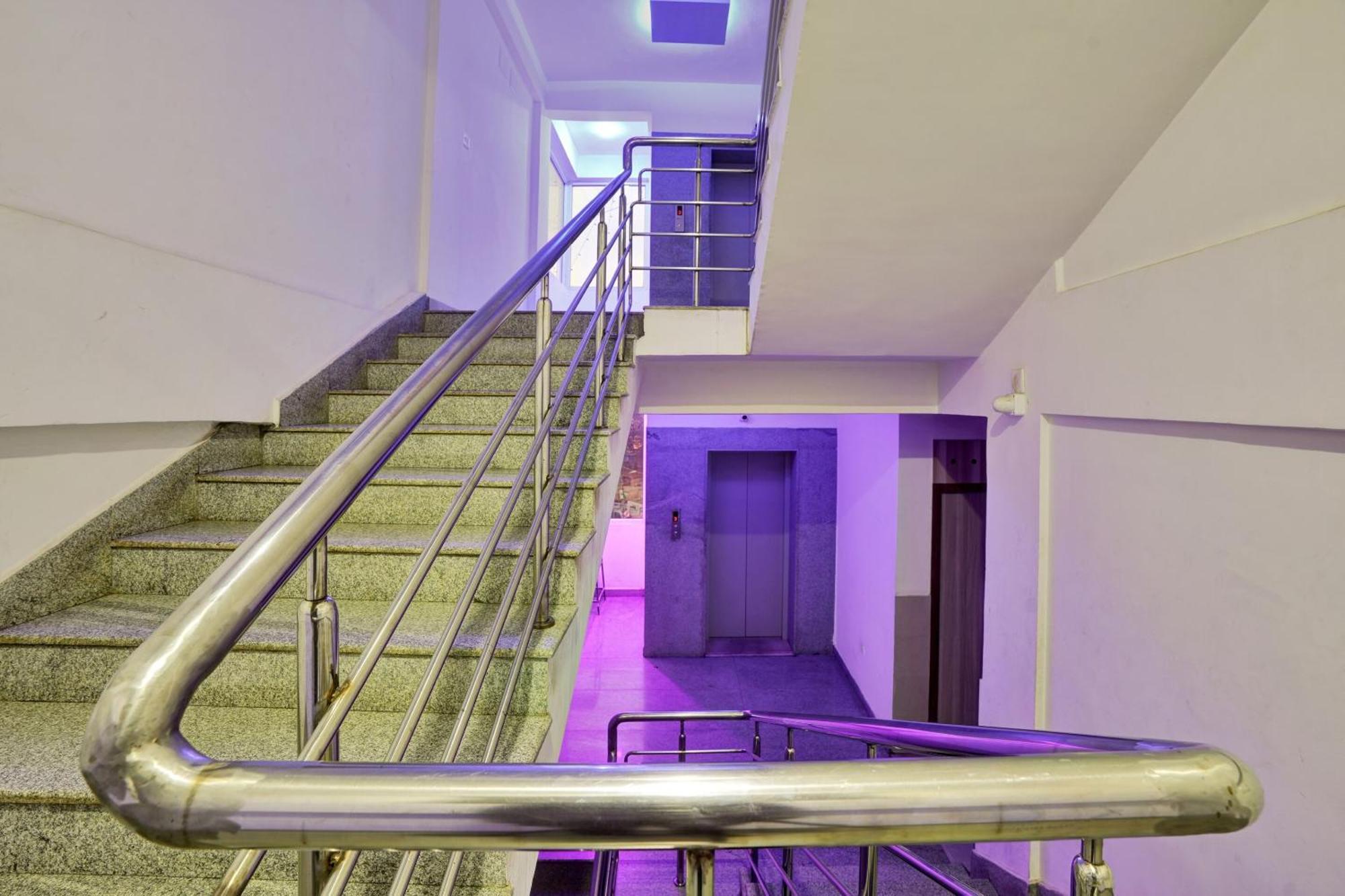 B Six Hotel 班加罗尔 外观 照片